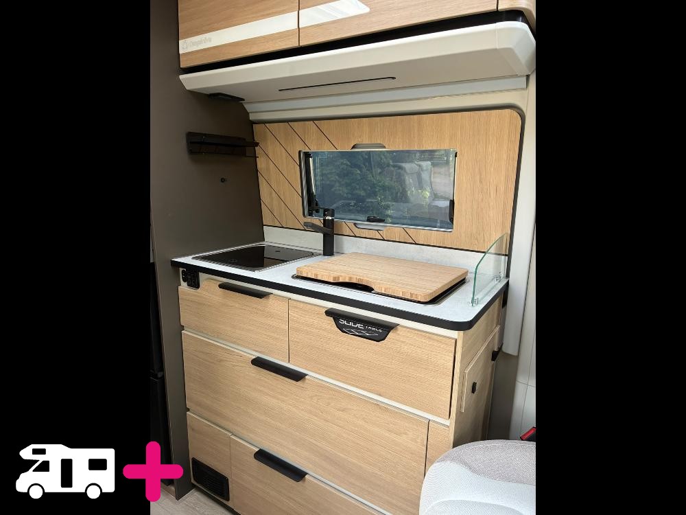 , 745 SAPHIR -
            2027
