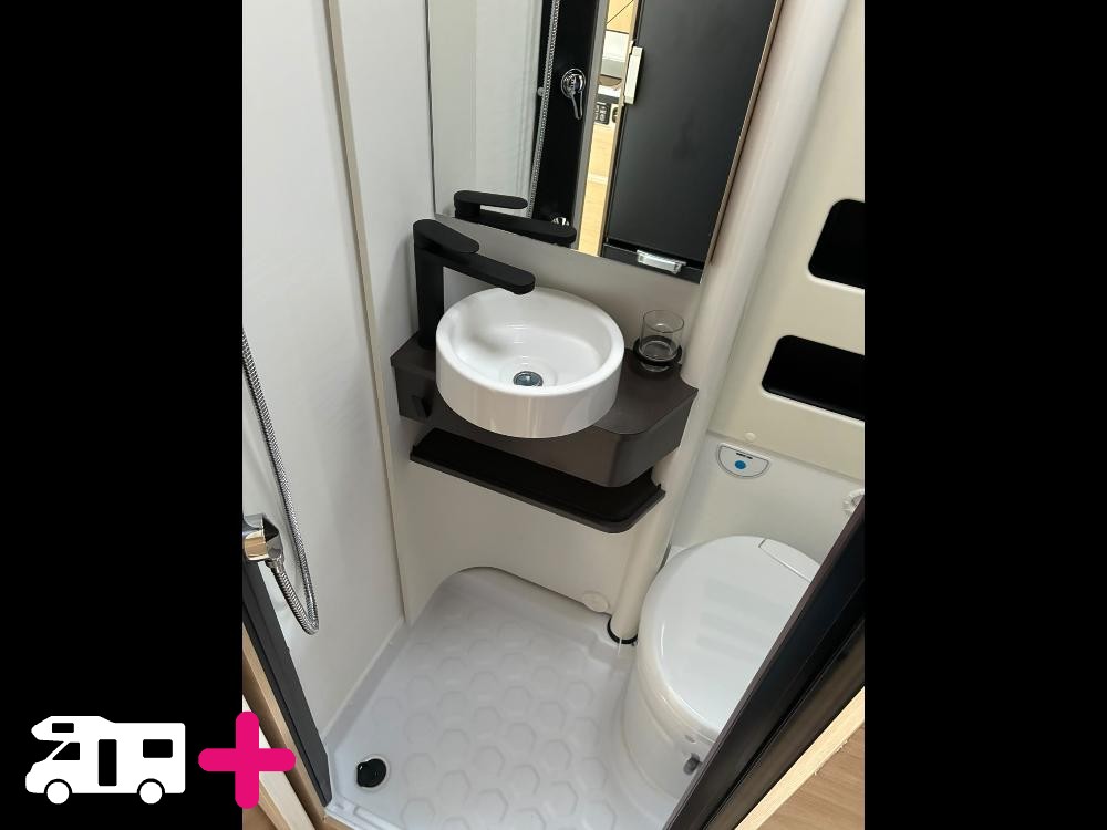 , 745 SAPHIR -
            2027