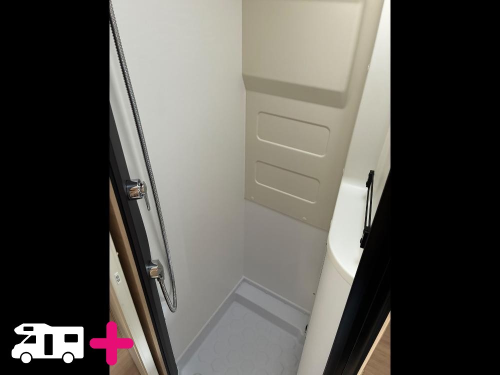 , 745 SAPHIR -
            2027